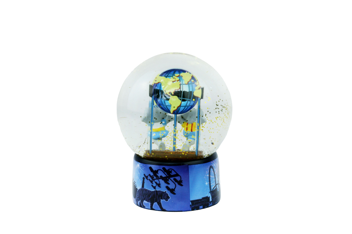 Kenny & Belinda Dreamworld Snow Globe